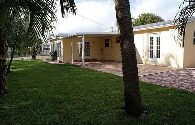 3 of 30 - 324 Bunker Ranch Road, West Palm Beach, FL