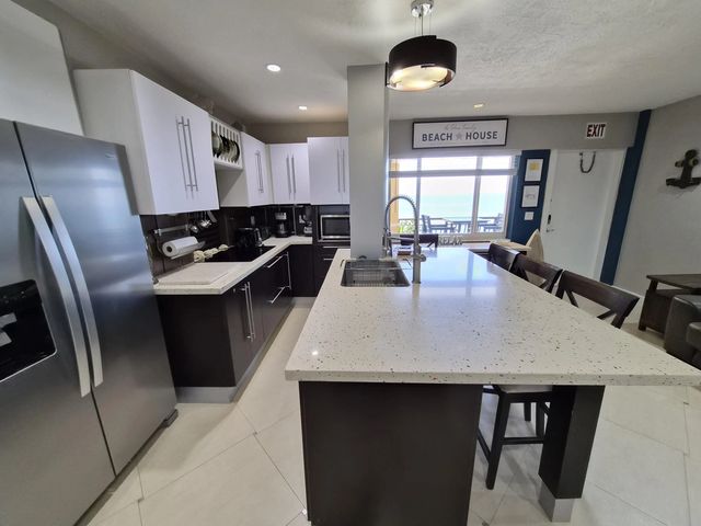 4 of 38 - 1815 N Surf Road #503, Hollywood, FL