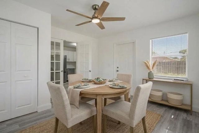5 of 25 - 911 Se Dolphin Drive, Stuart, FL