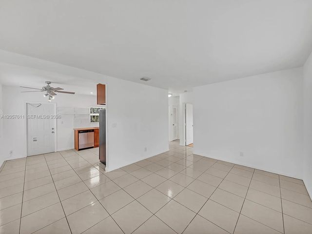 5 of 34 - 1636 Ne 15th Avenue, Fort Lauderdale, FL