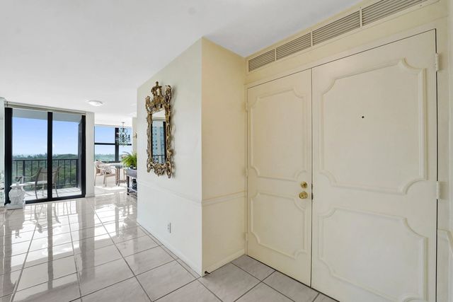 5 of 98 - 936 Intracoastal Drive #10e, Fort Lauderdale, FL
