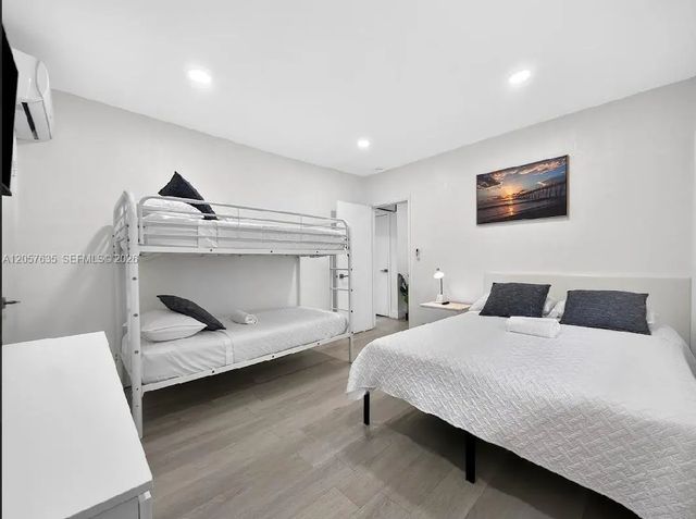 5 of 21 - 251 Nw 57th Avenue, Miami, FL