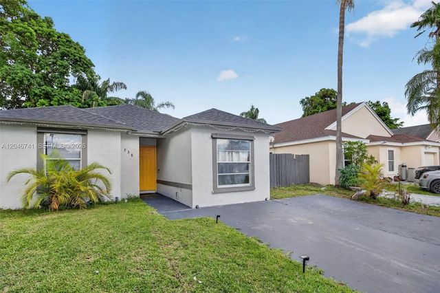 3 of 37 - 738 Sw 7th Terrace, Florida City, FL