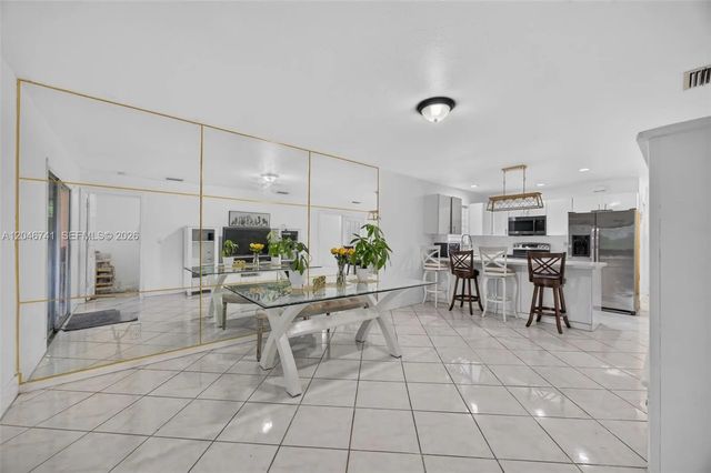 4 of 37 - 738 Sw 7th Terrace, Florida City, FL