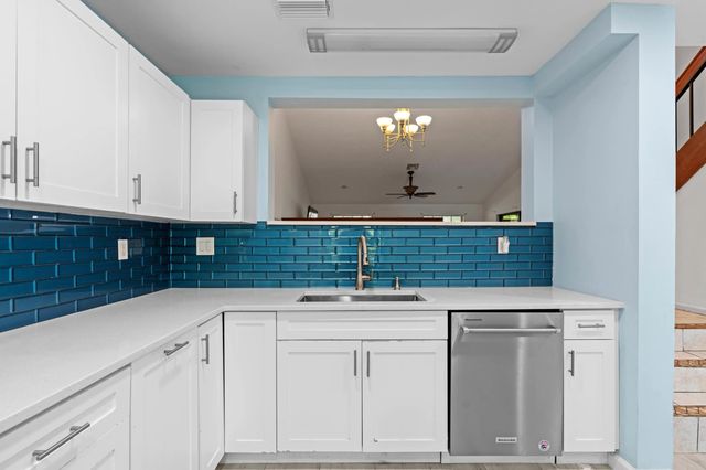 4 of 42 - 471 Ashwood Place, Boca Raton, FL