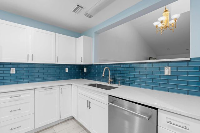 5 of 42 - 471 Ashwood Place, Boca Raton, FL
