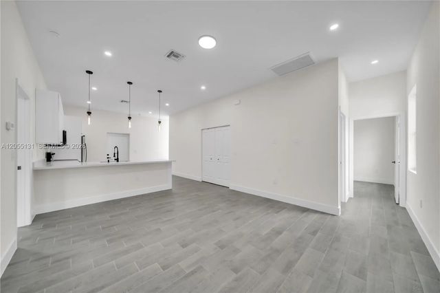 5 of 13 - 707 Randall Avenue, , FL