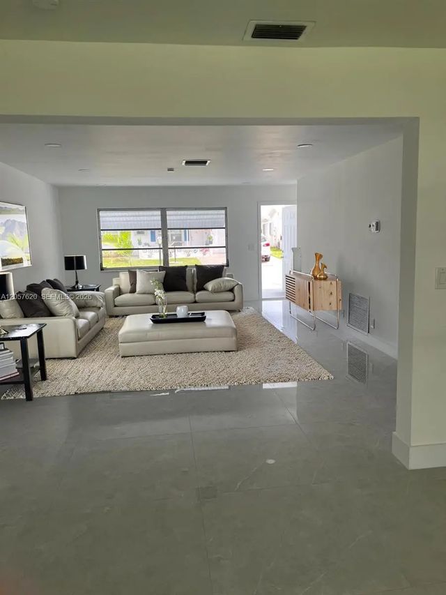 1832 Sw 17th Street, Boynton Beach