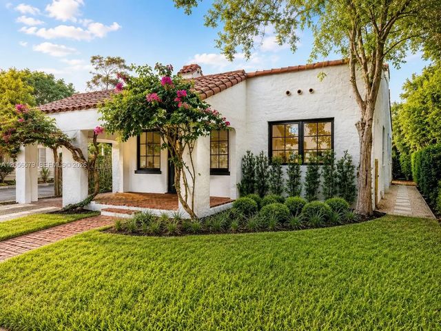 1213 Aguila Avenue, Coral Gables