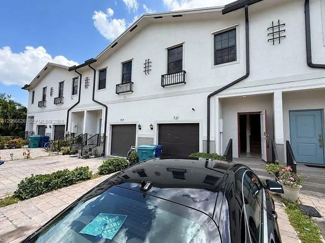 2 of 22 - 721 Sw 11th Street, Florida City, FL