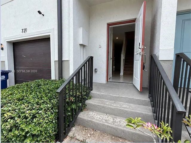 3 of 22 - 721 Sw 11th Street, Florida City, FL