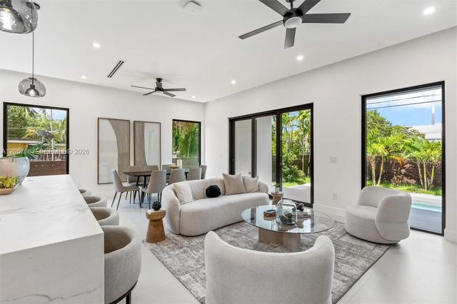 3 of 25 - 1319 Ne 13th Avenue, Fort Lauderdale, FL