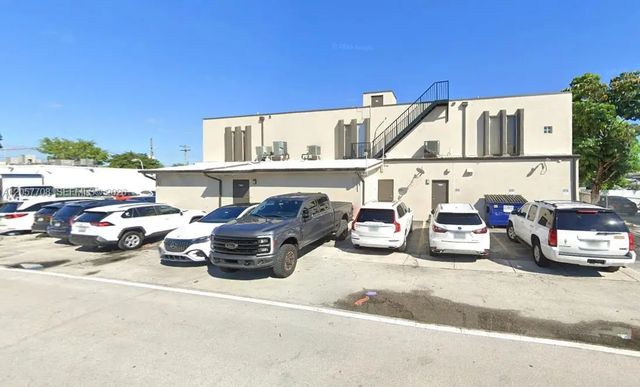 3 of 14 - 344 W 65th Street #202, Hialeah, FL