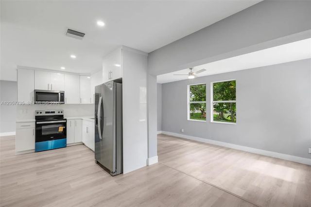 4 of 36 - 6420 Nw 26th Street, Sunrise, FL