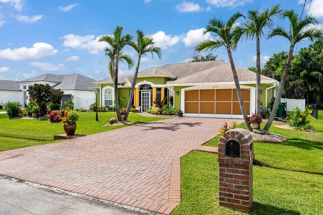 3 of 27 - 5493 Nw Chapel Court, , FL