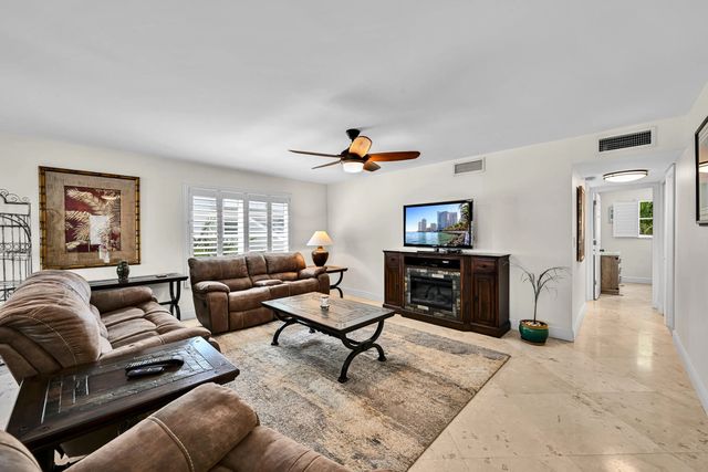 2860 Ne 14th St Causeway #201d, Pompano Beach