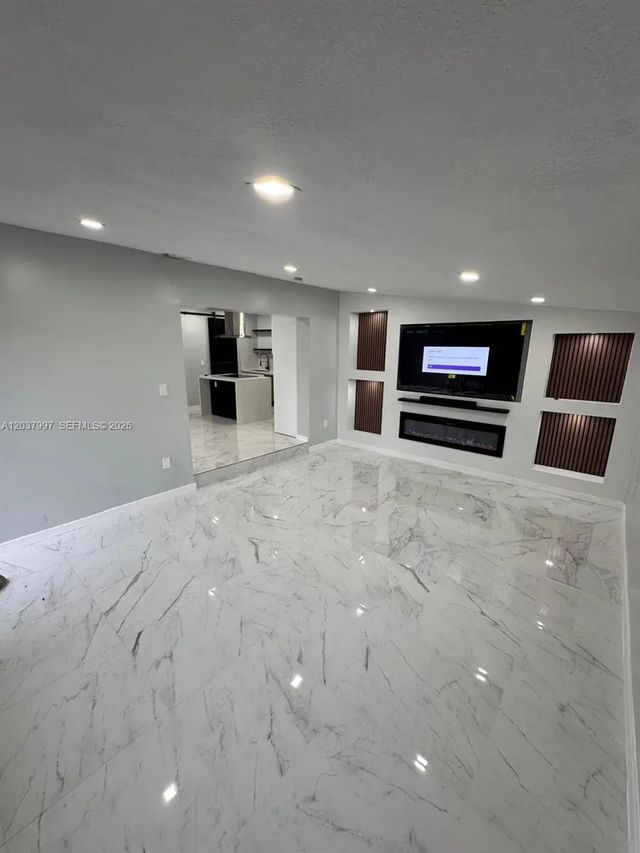 5 of 30 - 4120 Sw 31st Drive, West Park, FL