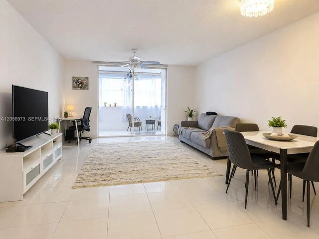 2 of 26 - 301 Ne 14th Avenue #507, Hallandale Beach, FL