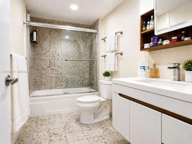 3 of 26 - 301 Ne 14th Avenue #507, Hallandale Beach, FL