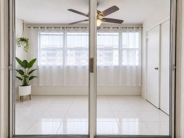 4 of 26 - 301 Ne 14th Avenue #507, Hallandale Beach, FL