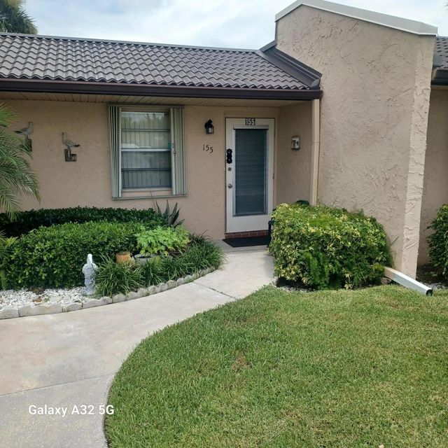 155 Lake Meryl Drive, West Palm Beach