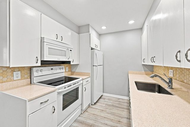 2 of 27 - 2404 Antigua Circle #g4, Coconut Creek, FL