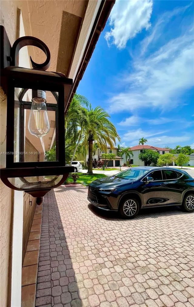 5 of 77 - 340 Sw 167th Avenue, Pembroke Pines, FL
