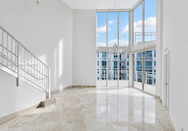 3000 Ne 188th Street #709, Aventura