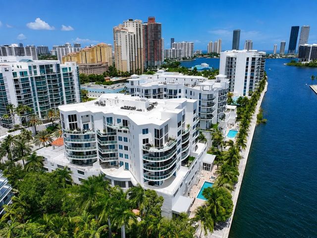 3000 Ne 188th Street #709, Aventura