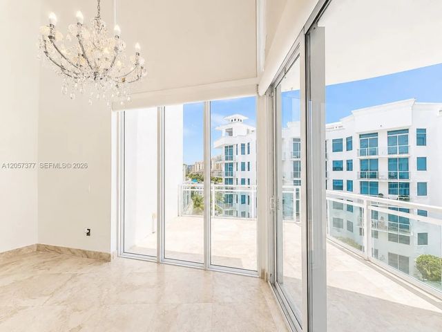 5 of 49 - 3000 Ne 188th Street #709, Aventura, FL