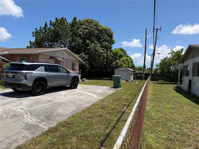 4 of 22 - 3202 Nw 182nd Street, Miami Gardens, FL