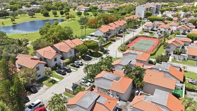 3 of 25 - 10339 Nw 9th St Circle #2-2, Miami, FL