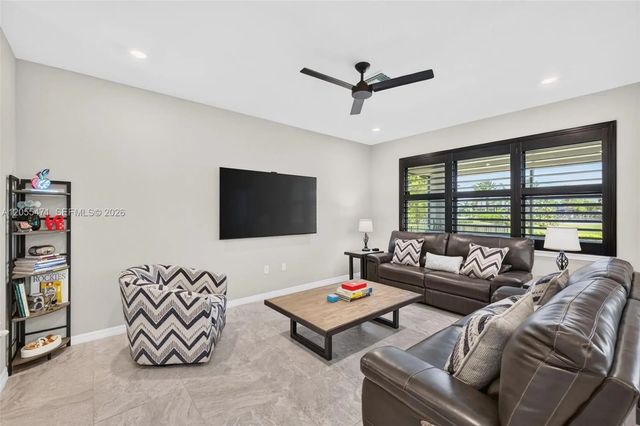 4 of 98 - 4460 Gramercy Drive, Oakland Park, FL