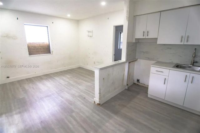 5 of 9 - 270-272 Nw 35th Street, Miami, FL