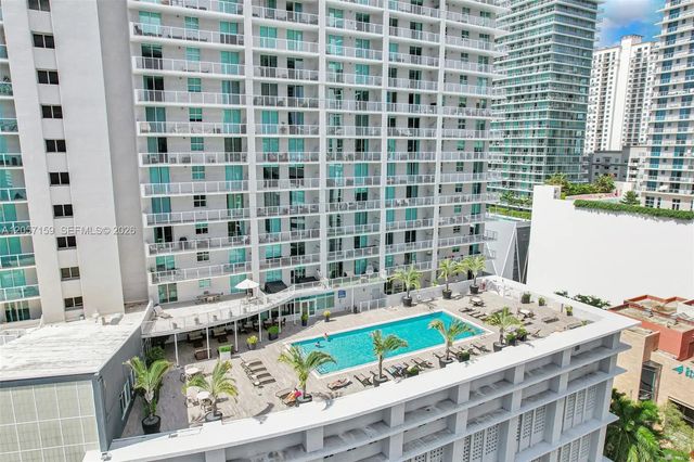 2 of 32 - 1250 S Miami Avenue #812, Miami, FL