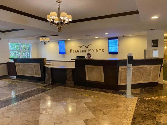 3 of 38 - 1801 N Flagler Drive #727, West Palm Beach, FL