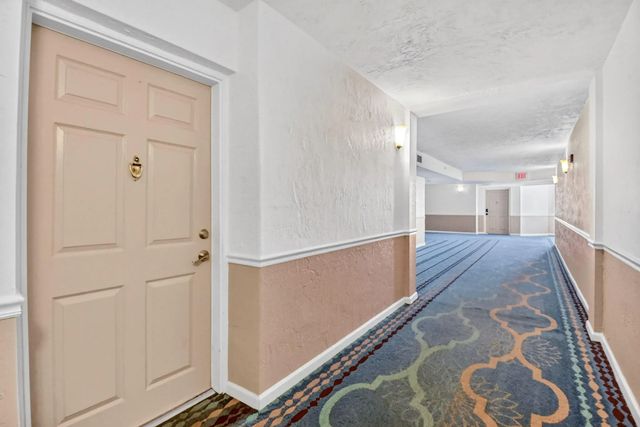 5 of 38 - 1801 N Flagler Drive #727, West Palm Beach, FL