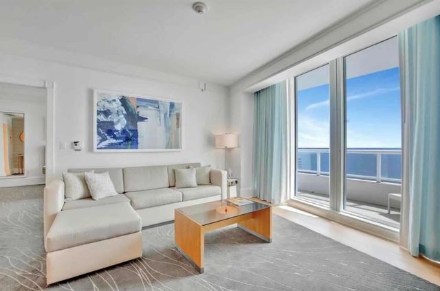 3 of 16 - 1 N Fort Lauderdale Beach Boulevard #1607, Fort Lauderdale, FL