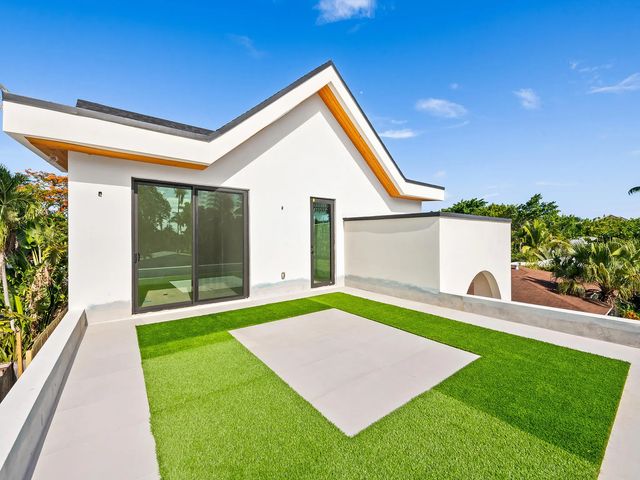 5 of 11 - 1628 Ne 17th Avenue, Fort Lauderdale, FL