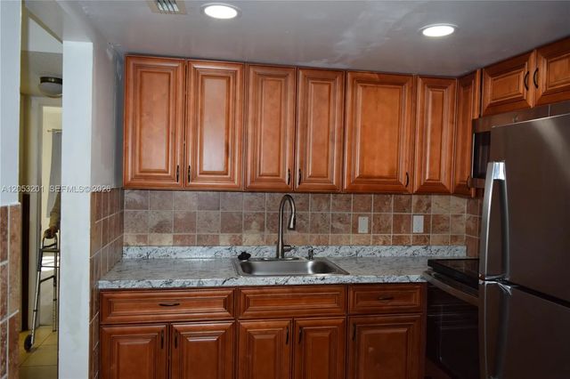 2 of 34 - 2901 Nw 47th Terrace #248b, Lauderdale Lakes, FL