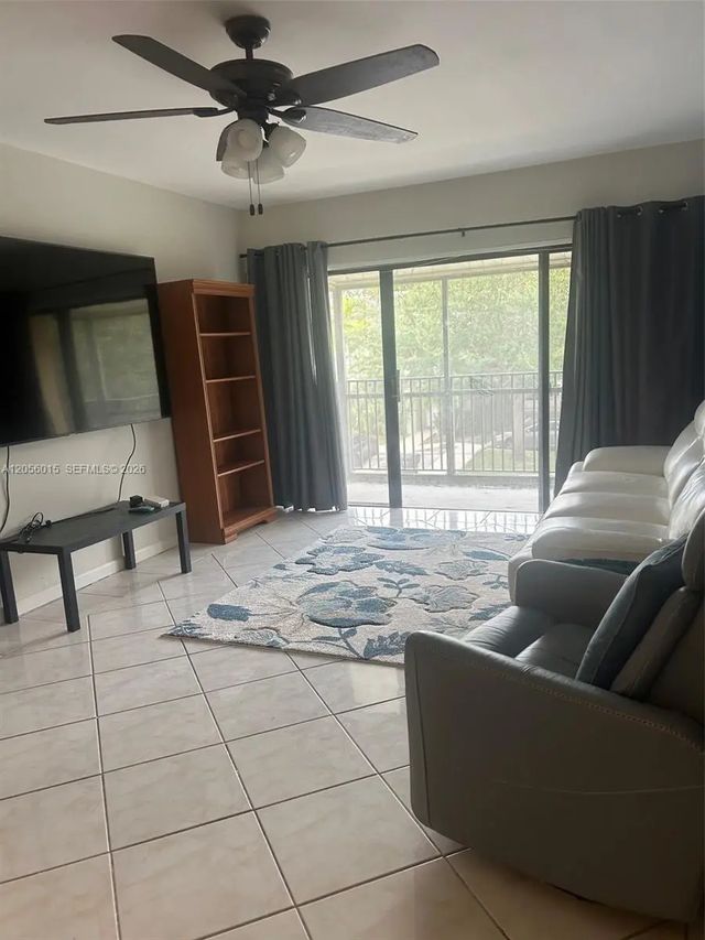 2 of 26 - 5921 Washington Street #128, Hollywood, FL