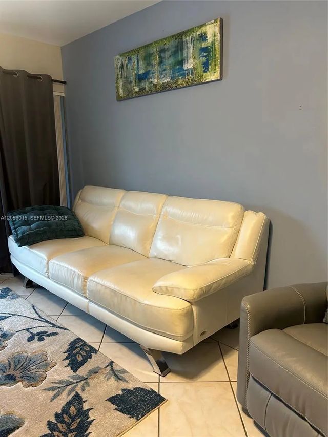 3 of 26 - 5921 Washington Street #128, Hollywood, FL