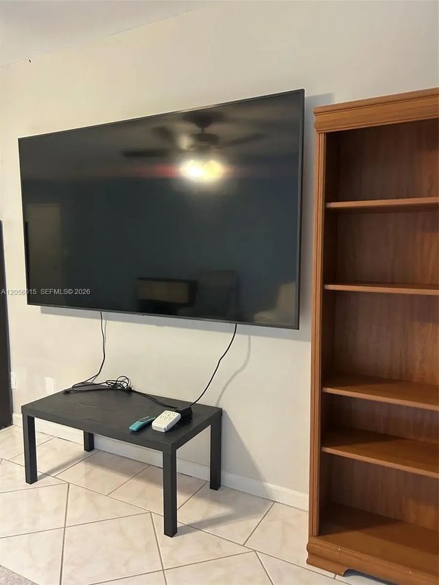 4 of 26 - 5921 Washington Street #128, Hollywood, FL