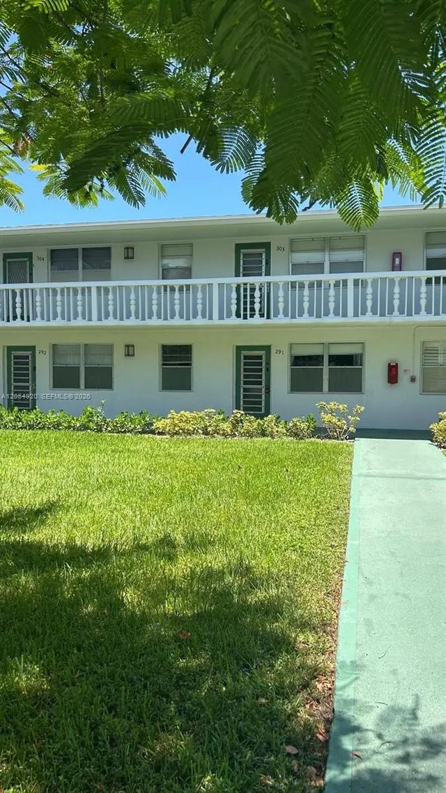 291 Farnham M, Deerfield Beach