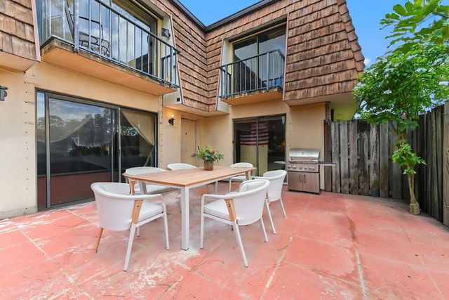 3 of 16 - 2423 24th Lane, Greenacres, FL
