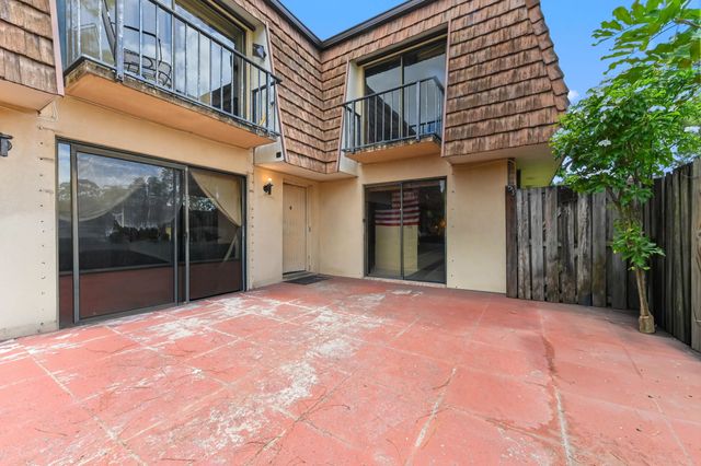 4 of 16 - 2423 24th Lane, Greenacres, FL