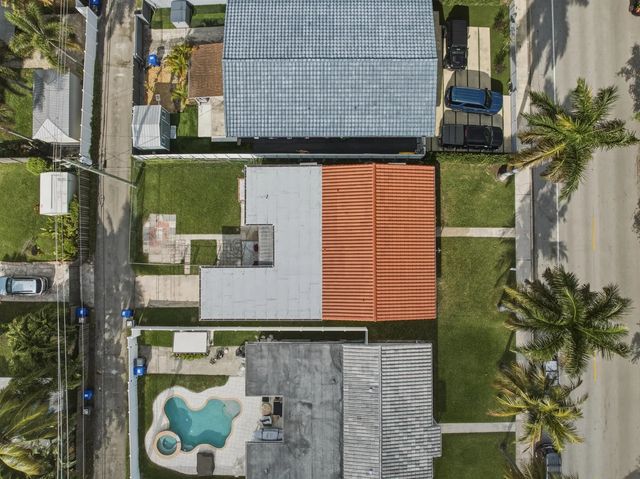 3 of 20 - 1114 Johnson Street, Hollywood, FL