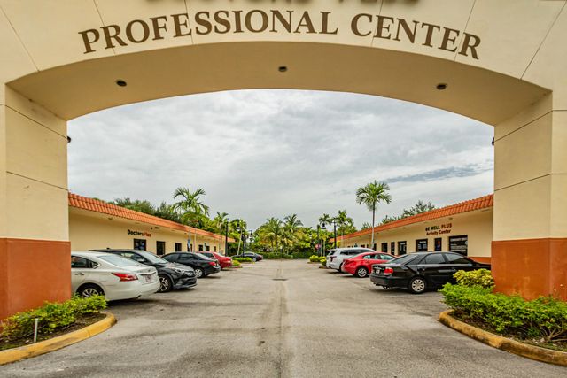 330 S State Road 7 #200, Plantation