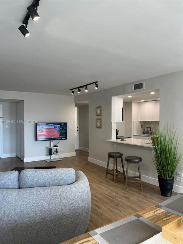 3 of 37 - 251 174th Street #1215, Sunny Isles Beach, FL