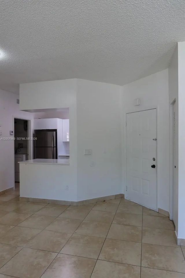 18340 Nw 68th Avenue #a, Hialeah